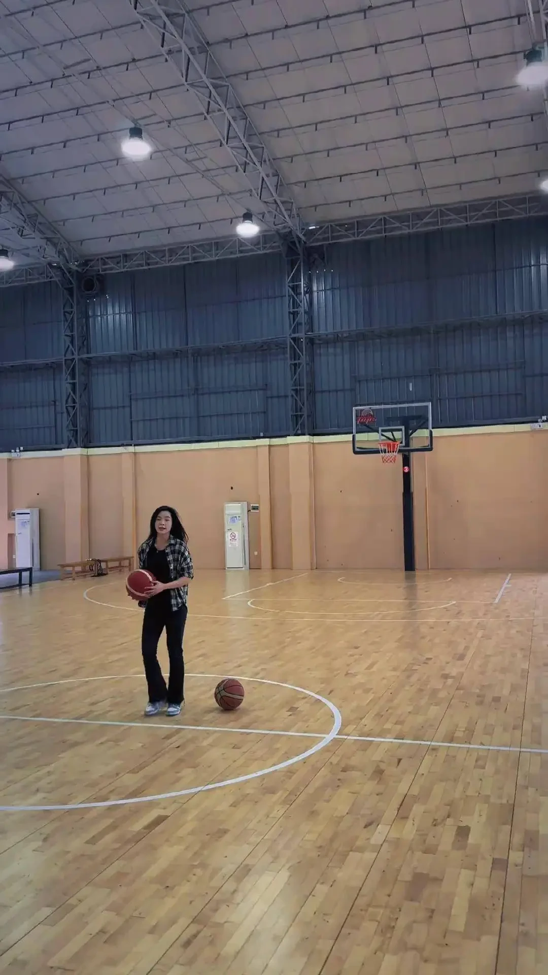 刻苦训练篮球时如何避免受伤的建议_0